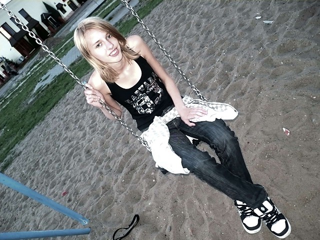 zua ;/