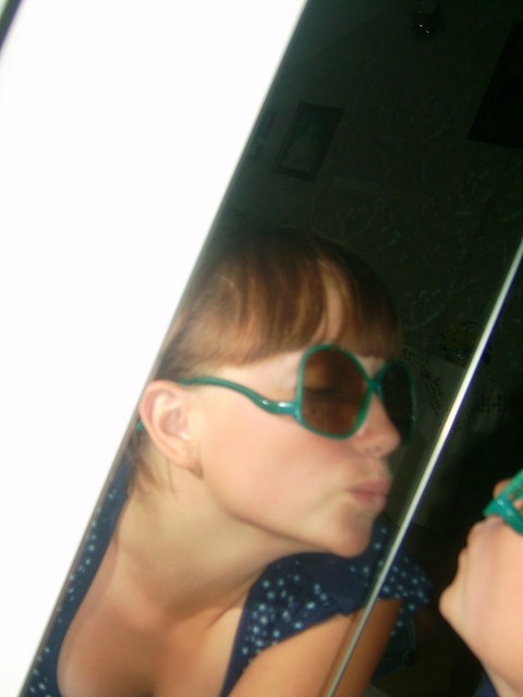 Cmok .;*