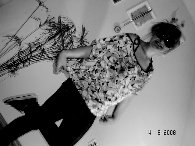 Miss uNperFecT...! 