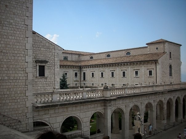 Klasztor