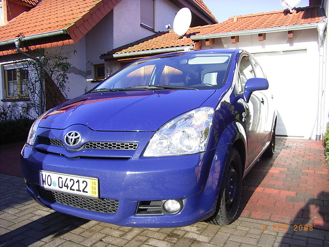 TOYOTA COROLLA VERSO 