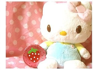 Hello Kitty. ; ] 