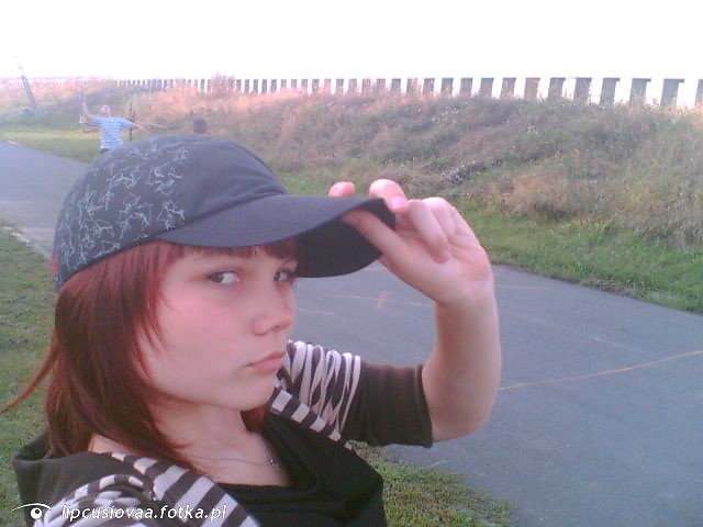 Czapeczkaaa xD