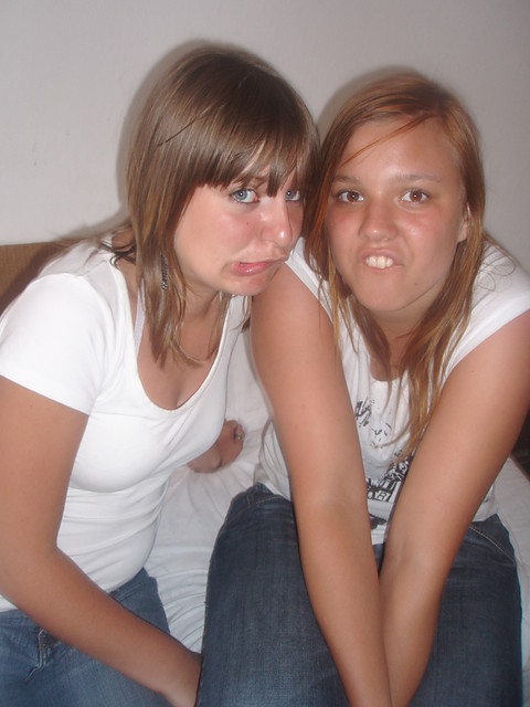 z Ag ;33