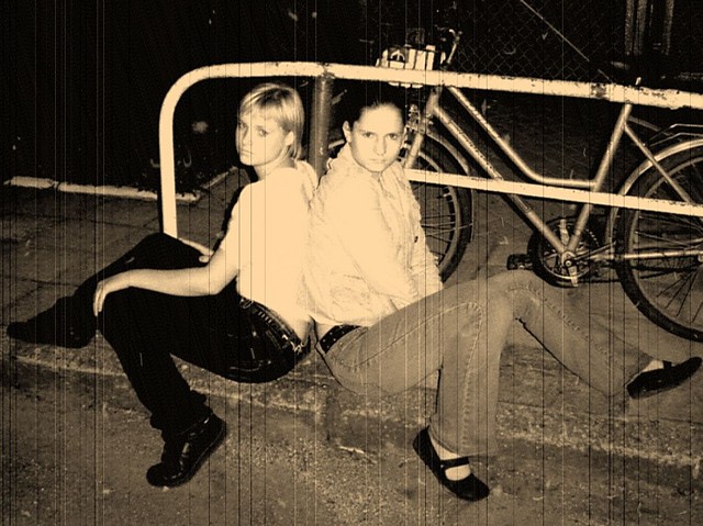 ;-***  Ja & SiS ;p