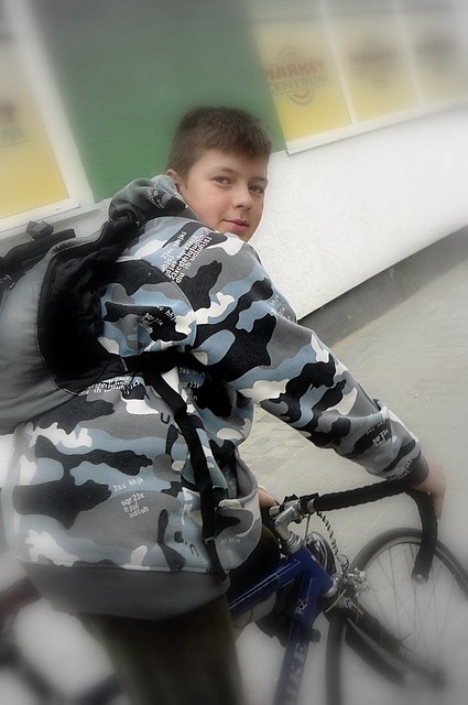 RoWeRiNg z J@jK@ i z TiMoNeM 