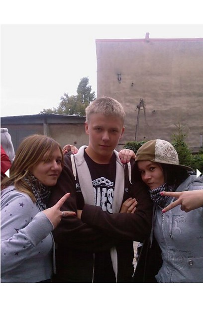Stoimy kolejce na Rap Gre*;p