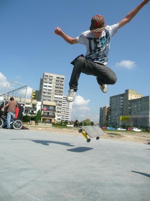' days are flying on a skatepark