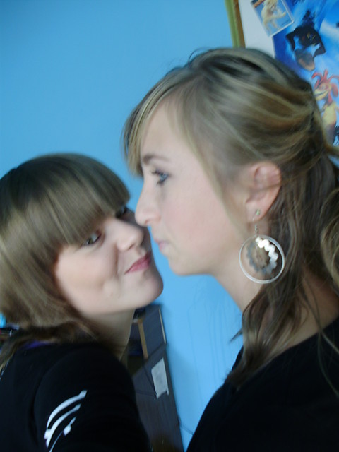 ;) z Ka ;*