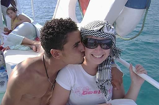 the sweetest kiss in my life 