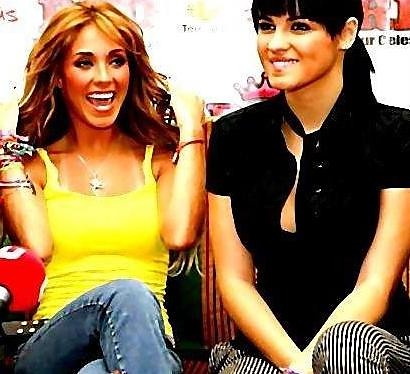 Anahi y Maite 