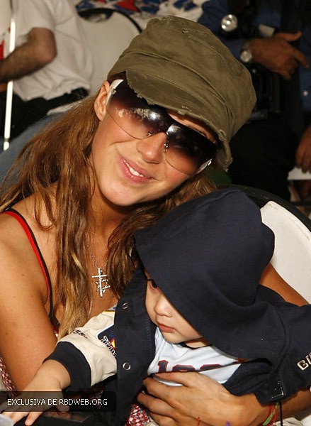 Anahi i dziecko