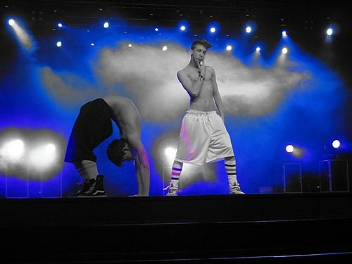 YOU CAN DANCE