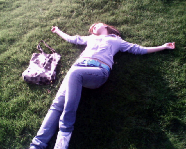 Cieszy sie ciepem :P