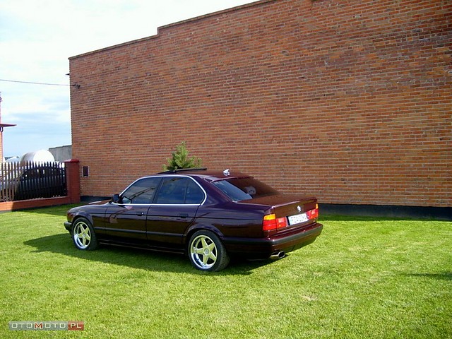 BMW 525