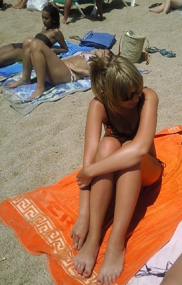 hiszpania:*