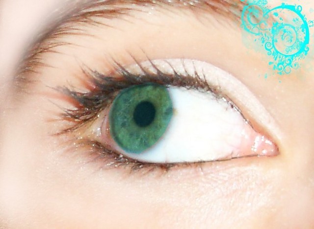 Eye...