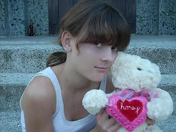 Ona;**