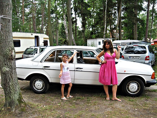 wspomnieniowo znw. 