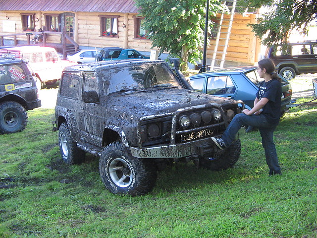 jakis jeep xD