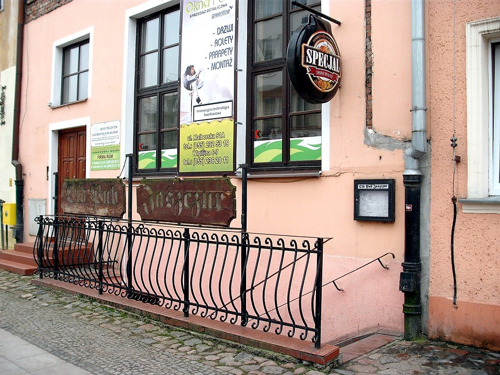 Pub  Jaszczur