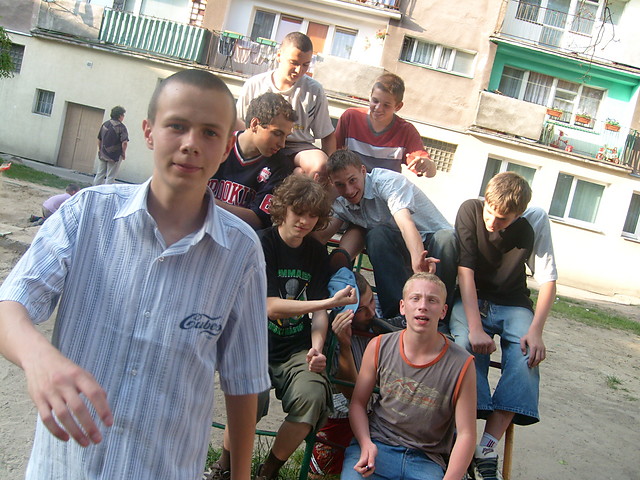 Tam nikt nie lubi roowego :D