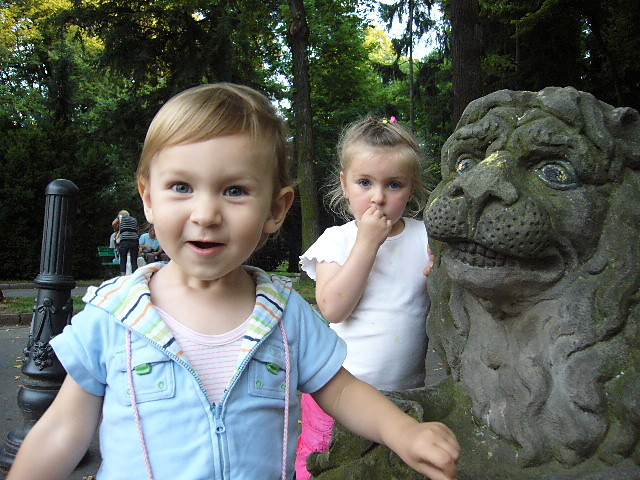ZosieQ & jaka dziewczynka.