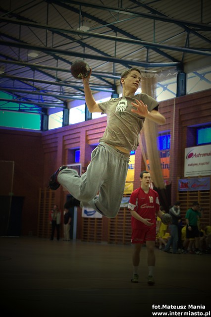 Piotr witaa.