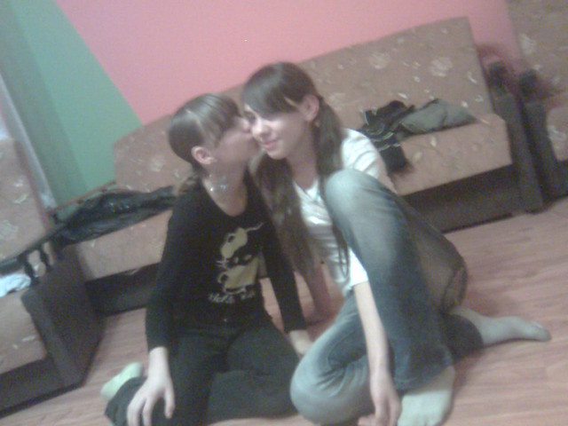 Buzi Buzii :**