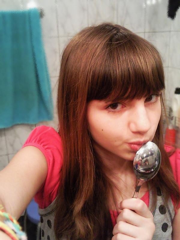 Bo ona . ; *