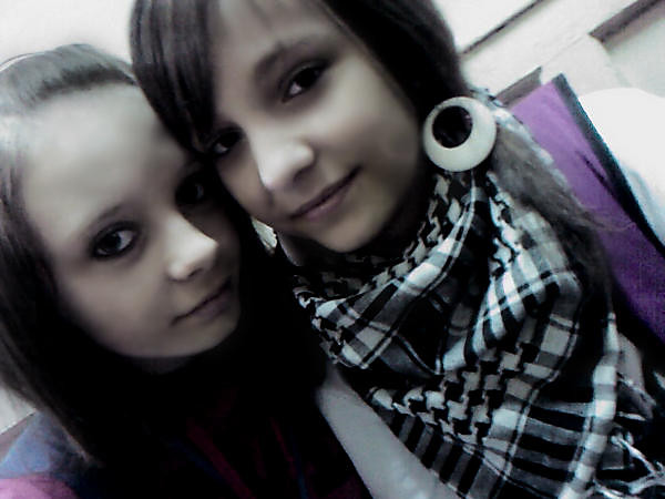 Z Siostr Bliniaczk. < 3 ; *