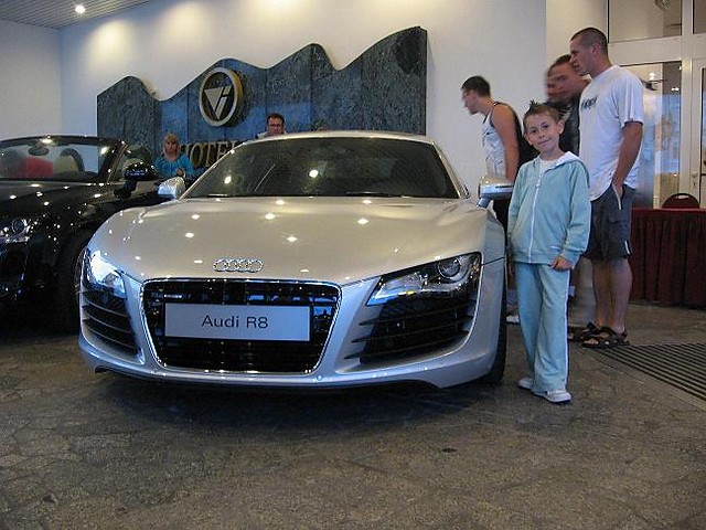 audi R8
