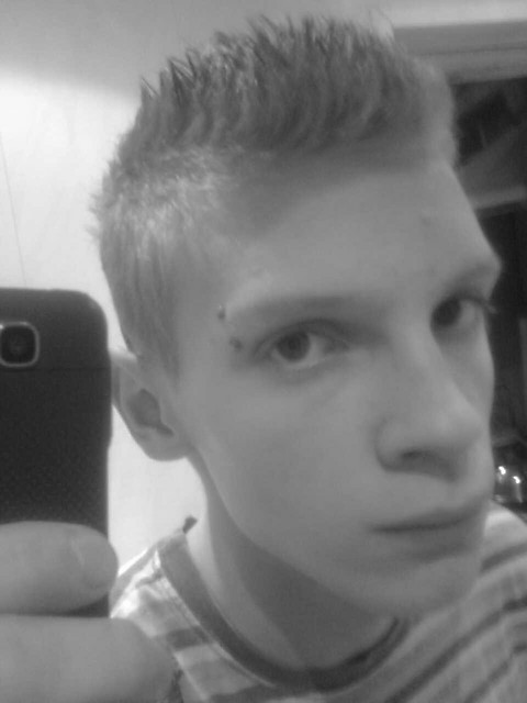 haaa :D . MOj kolczyk :P . :PP 