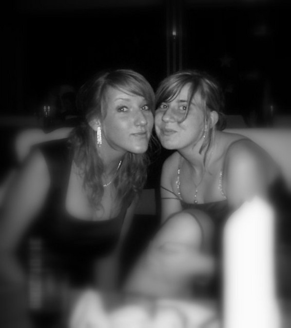 z Ni ;***