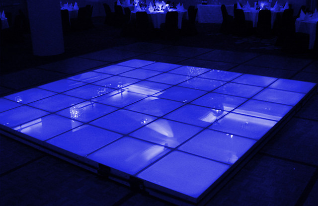 Come with me to the dance floor