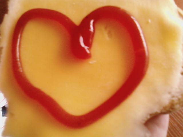 Kanapka serducho= ketchup