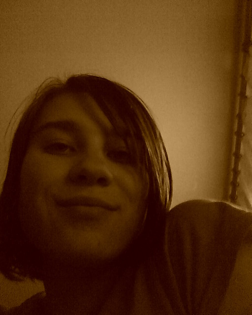 hi hi : :) :**