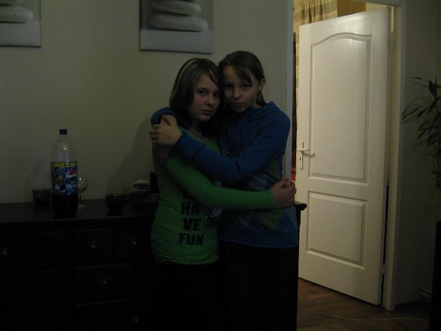Z mOni ;*