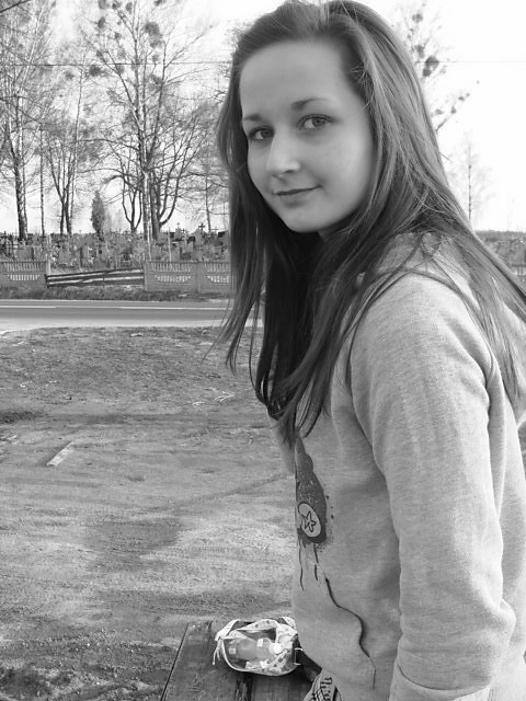 A w ogrdku?.   Nicoo < 3