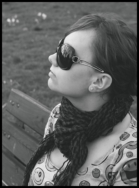 Moja Ona ; *