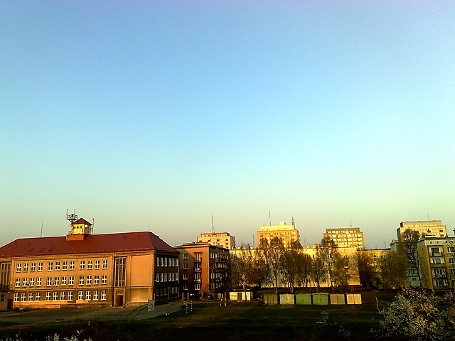 16.04 19:10