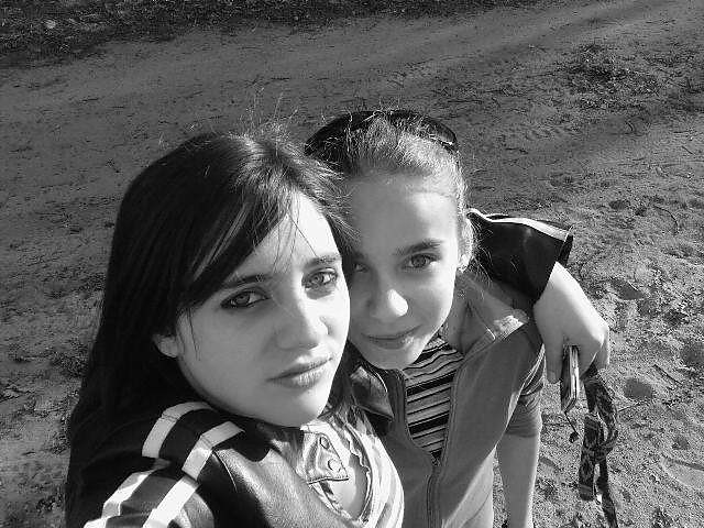 z ni i dla niej.;*