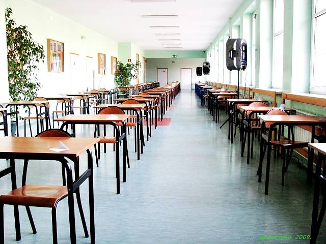  ezgaminowo. 