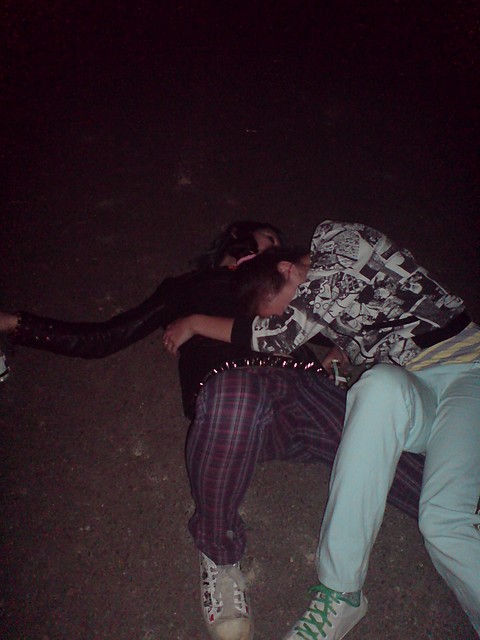 Z Moni ;*