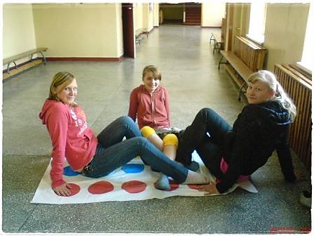 tWiStEr 