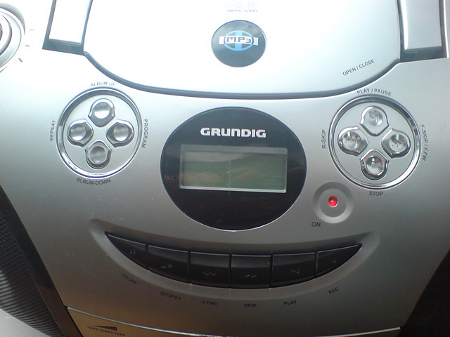 Grundig szczliwy
