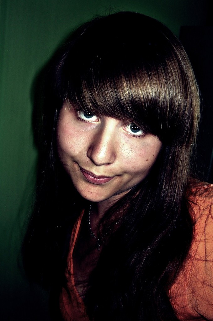 bejbi ; *