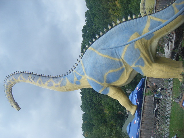 godzilla atakuje!!