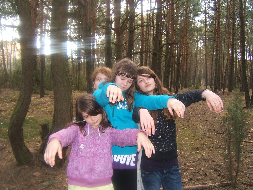 Noc ywych trupw