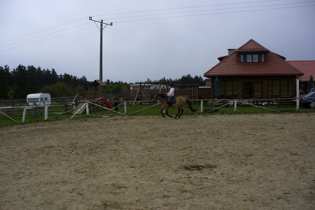 galop, Mikrus.